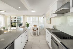 burleigh-heads-ocean-view-apartment-2E(1)