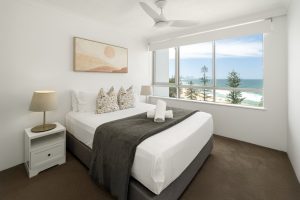 burleigh-heads-ocean-view-apartment-9D (3)