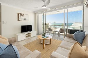 burleigh-heads-ocean-view-apartment 11D (3)